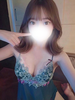 真白　あい